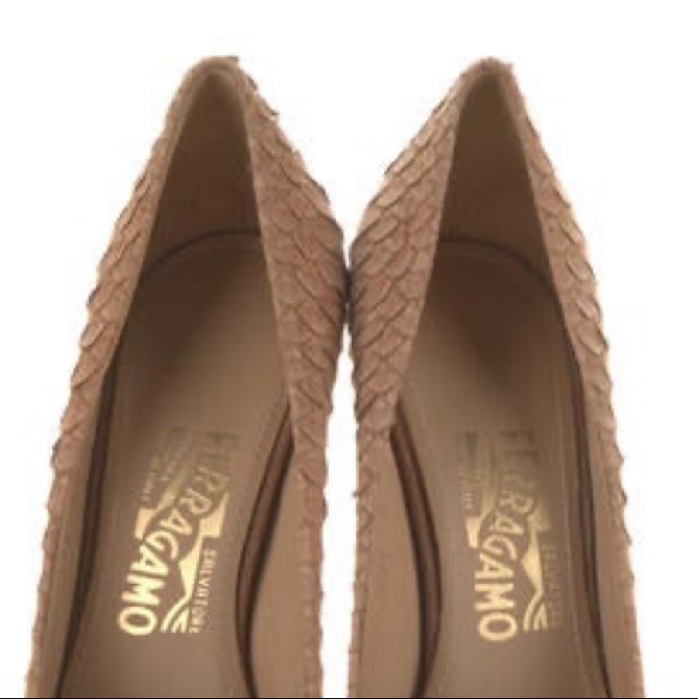 Salvatore Ferragamo Python pumps - Picture 9 of 12